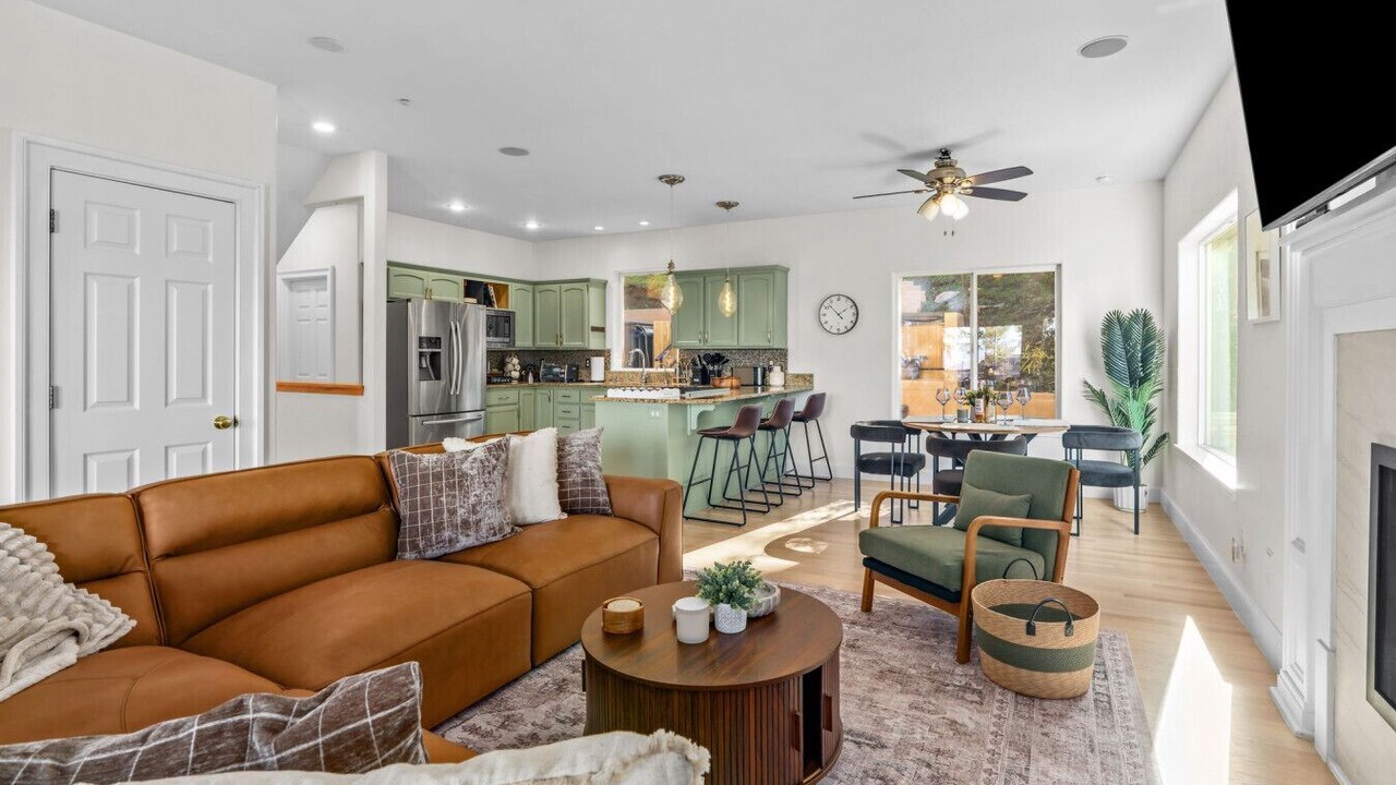 Photo of Livingroom in Western