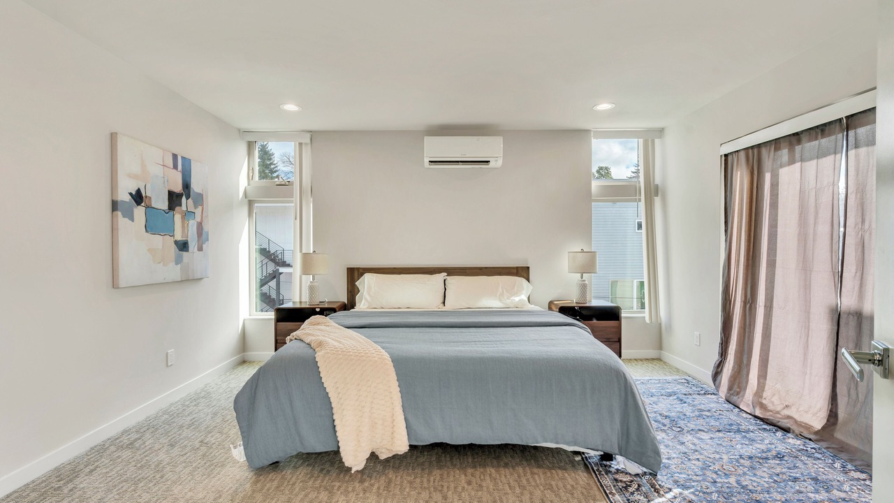 Photo of Bedroom in Mount Baker