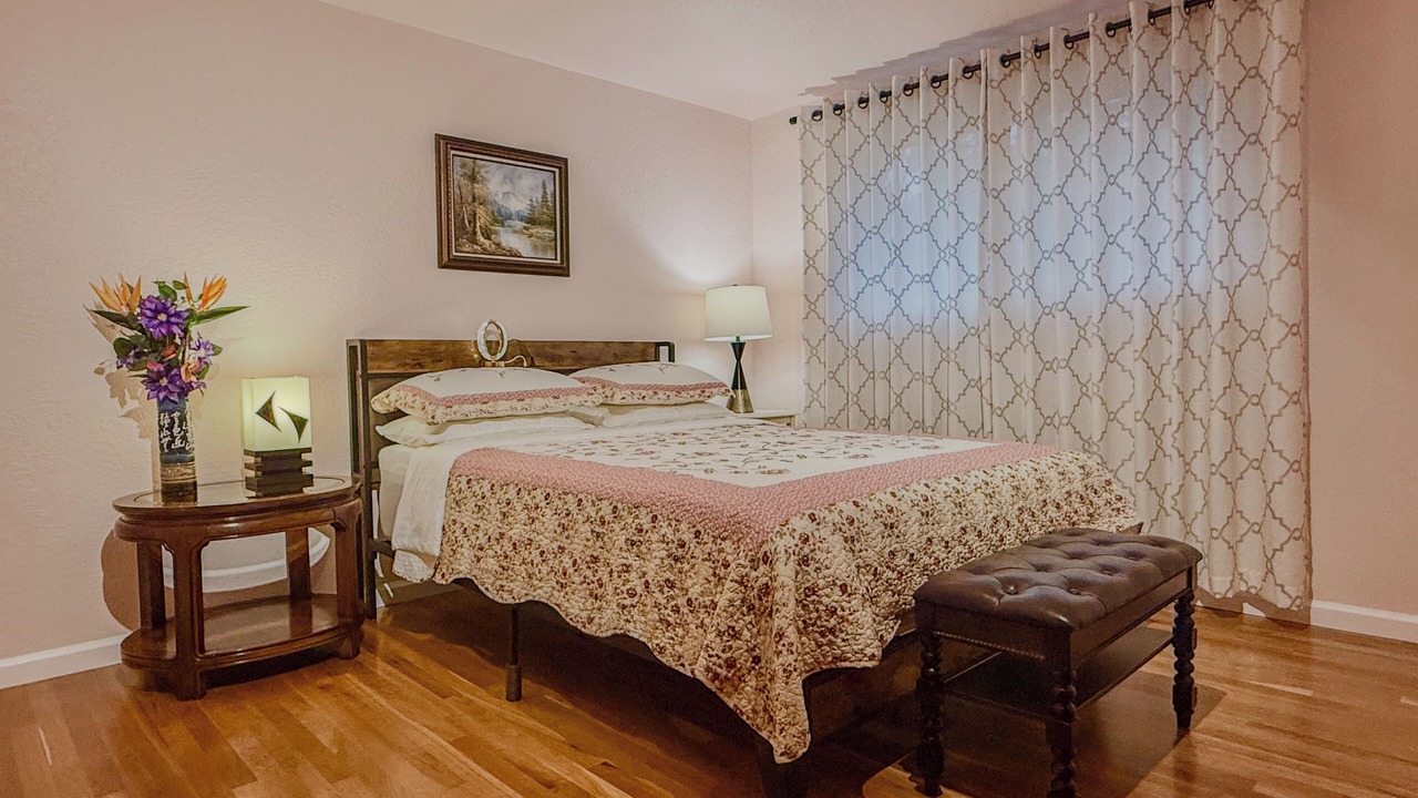 Photo of Bedroom in Lake Forest Park