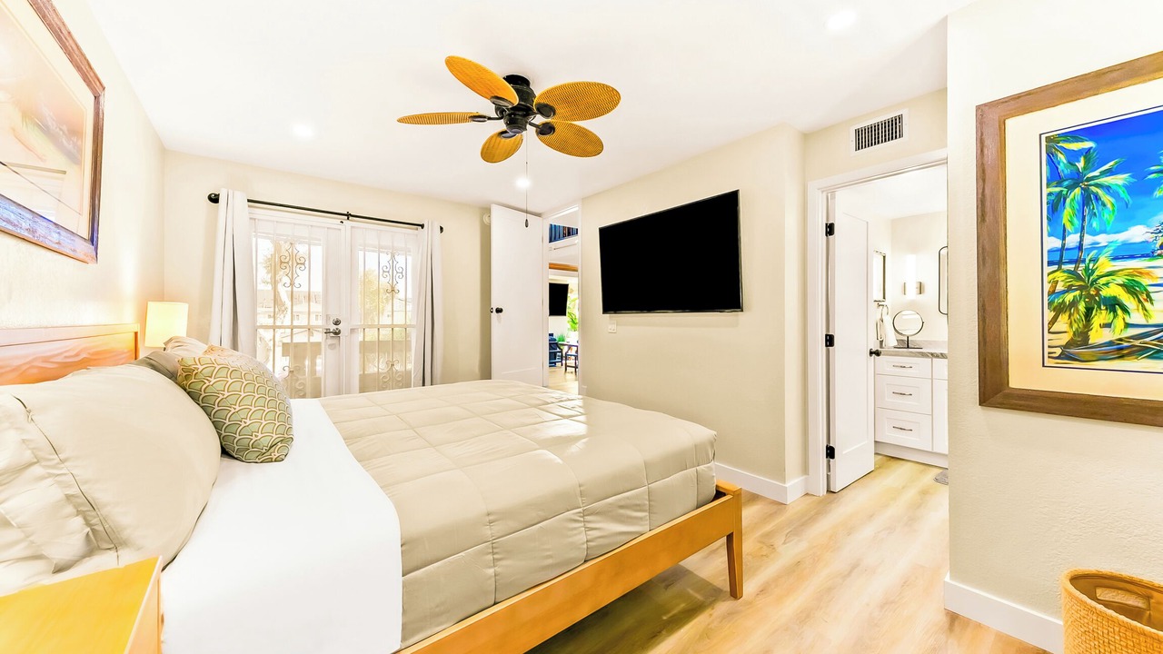 Photo of Bedroom in South Mission Beach