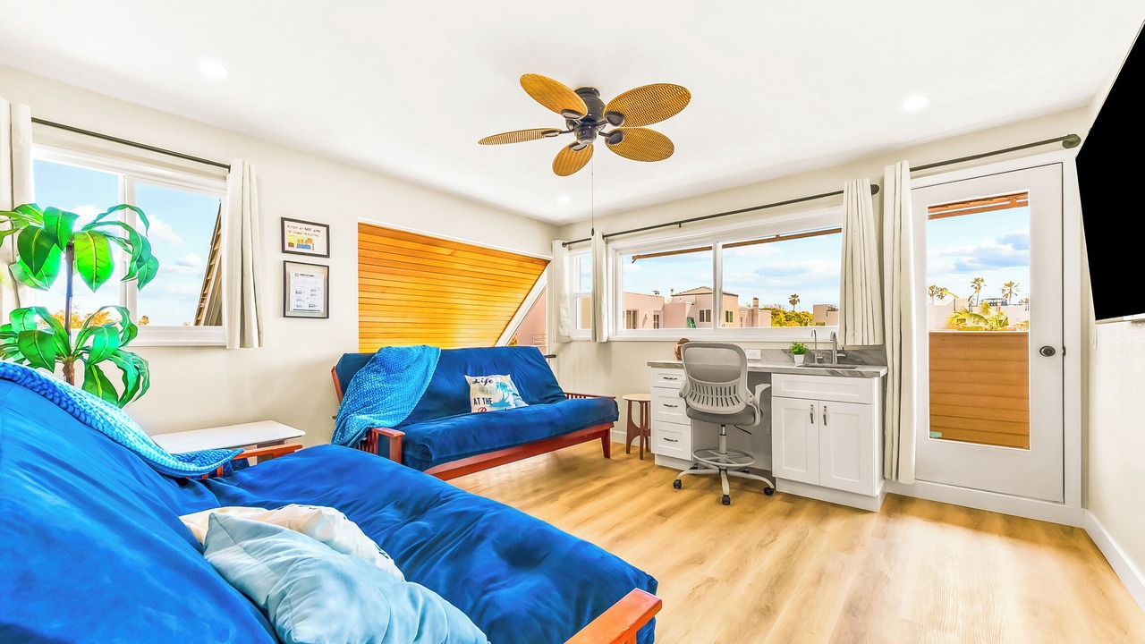 Photo of Livingroom in South Mission Beach