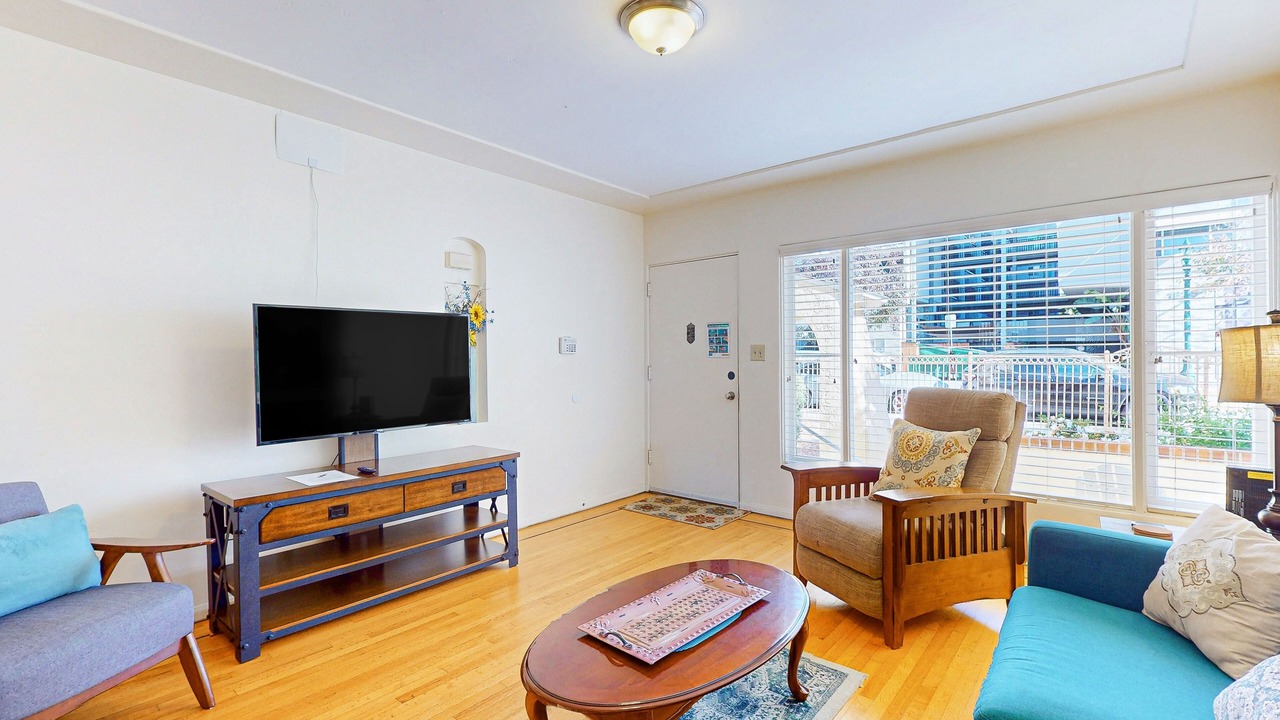 Photo of Livingroom in Little Italy