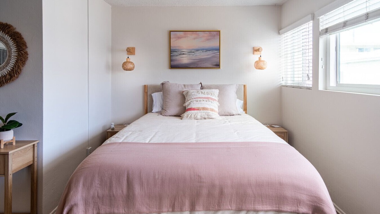 Photo of Bedroom in South Mission Beach