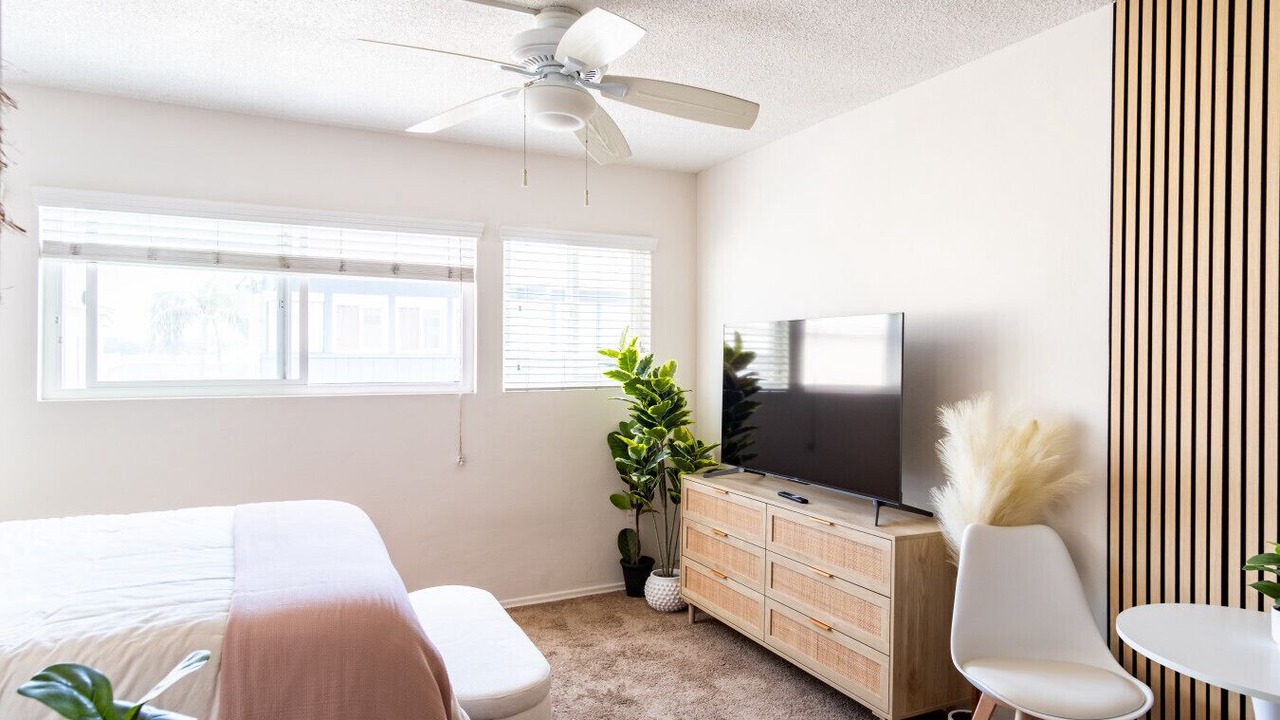 Photo of Bedroom in South Mission Beach