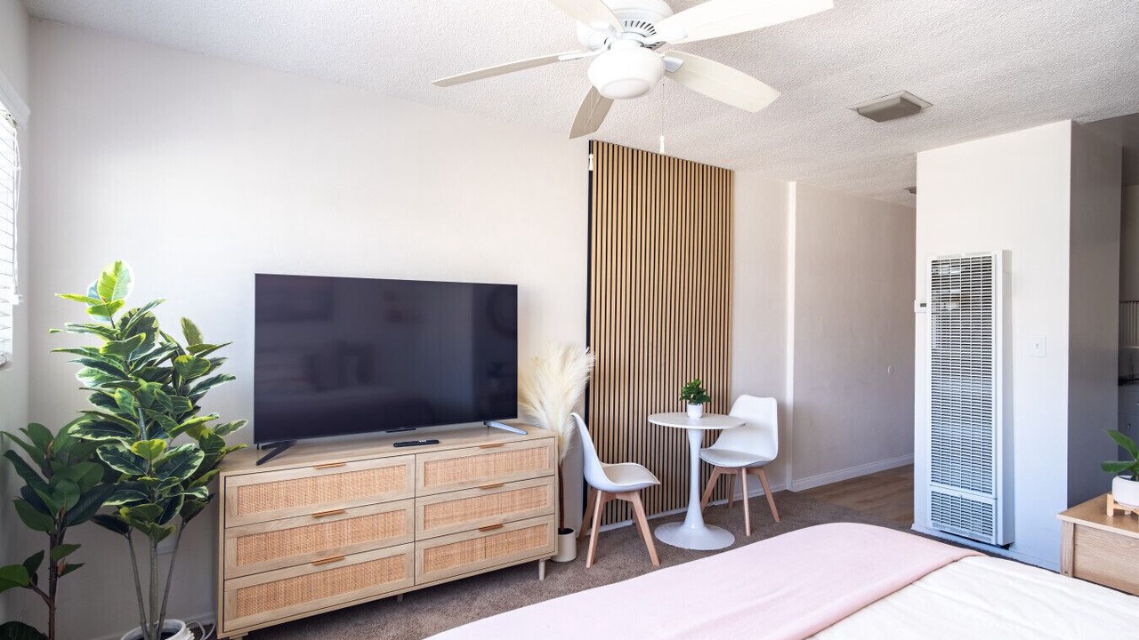 Photo of Bedroom in South Mission Beach