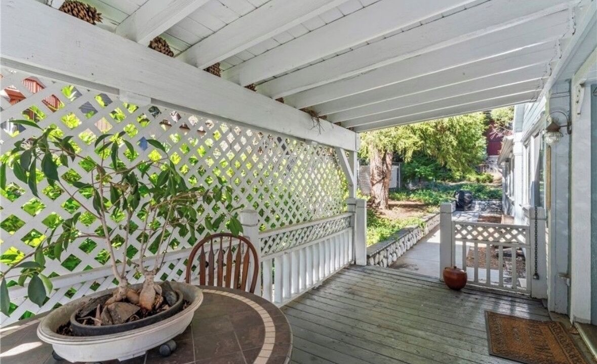 Photo of Patio Balcony in Running Springs