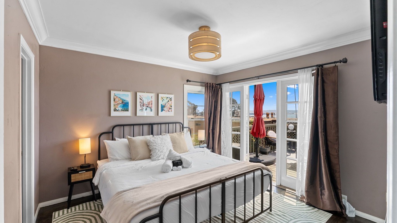Photo of Bedroom in Bankers Hill