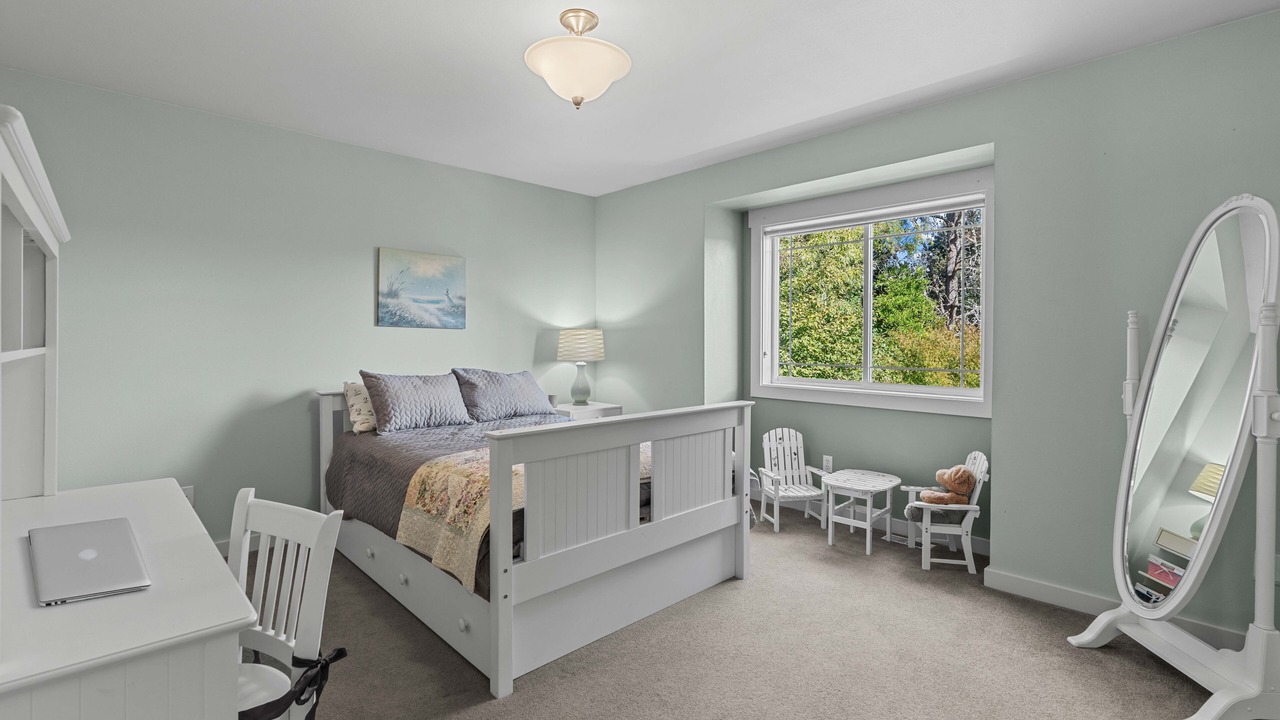 Photo of Bedroom in University Place