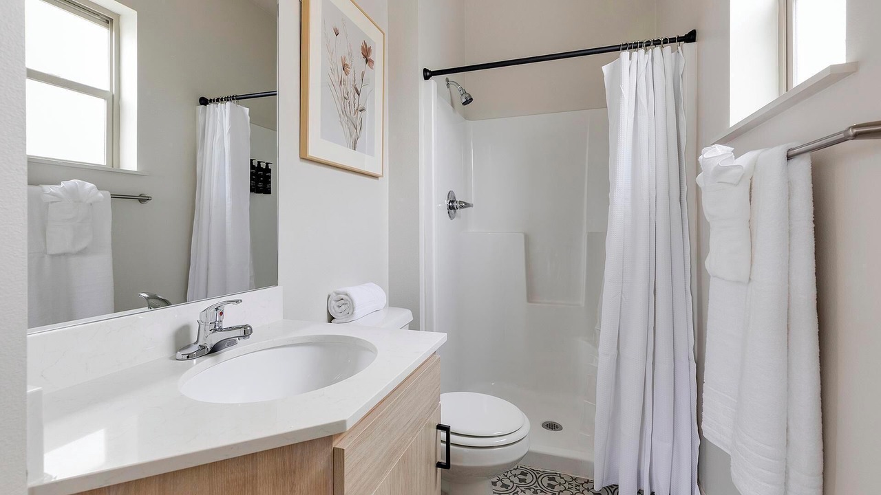 Photo of Bathroom in Woodburn