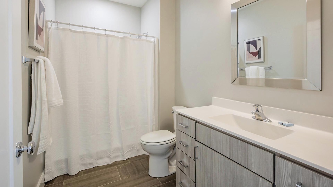 Photo of Bathroom in Woodburn