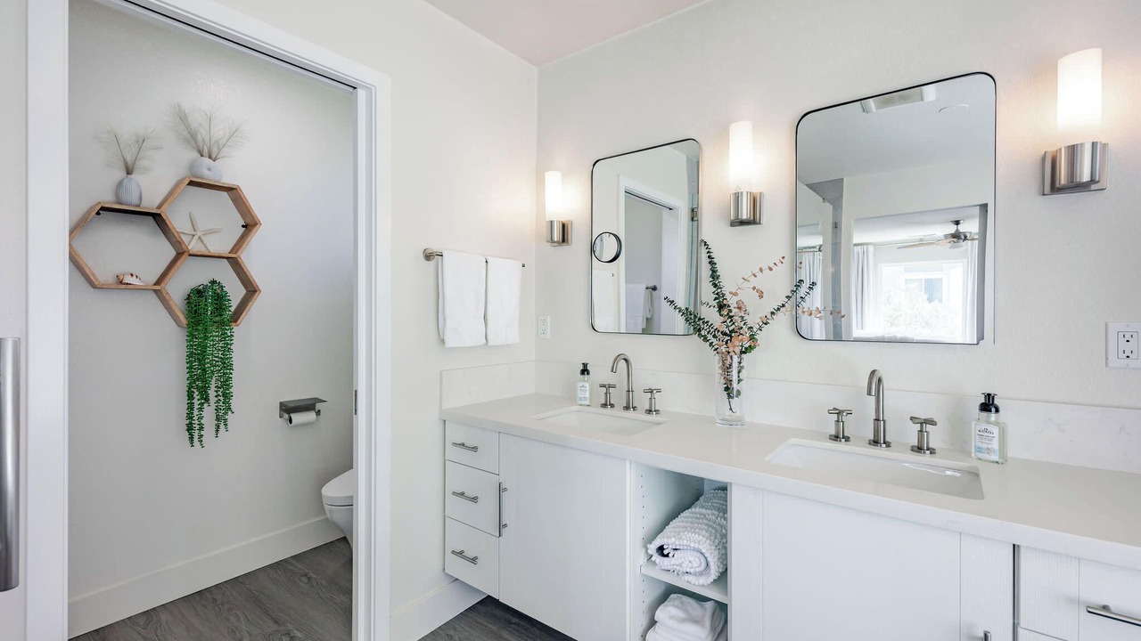 Photo of Bathroom in Moss Beach