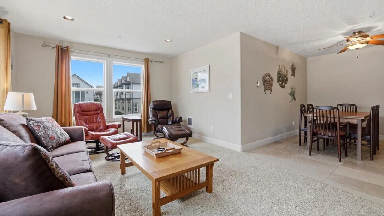 Photo of Livingroom in Rockaway Beach
