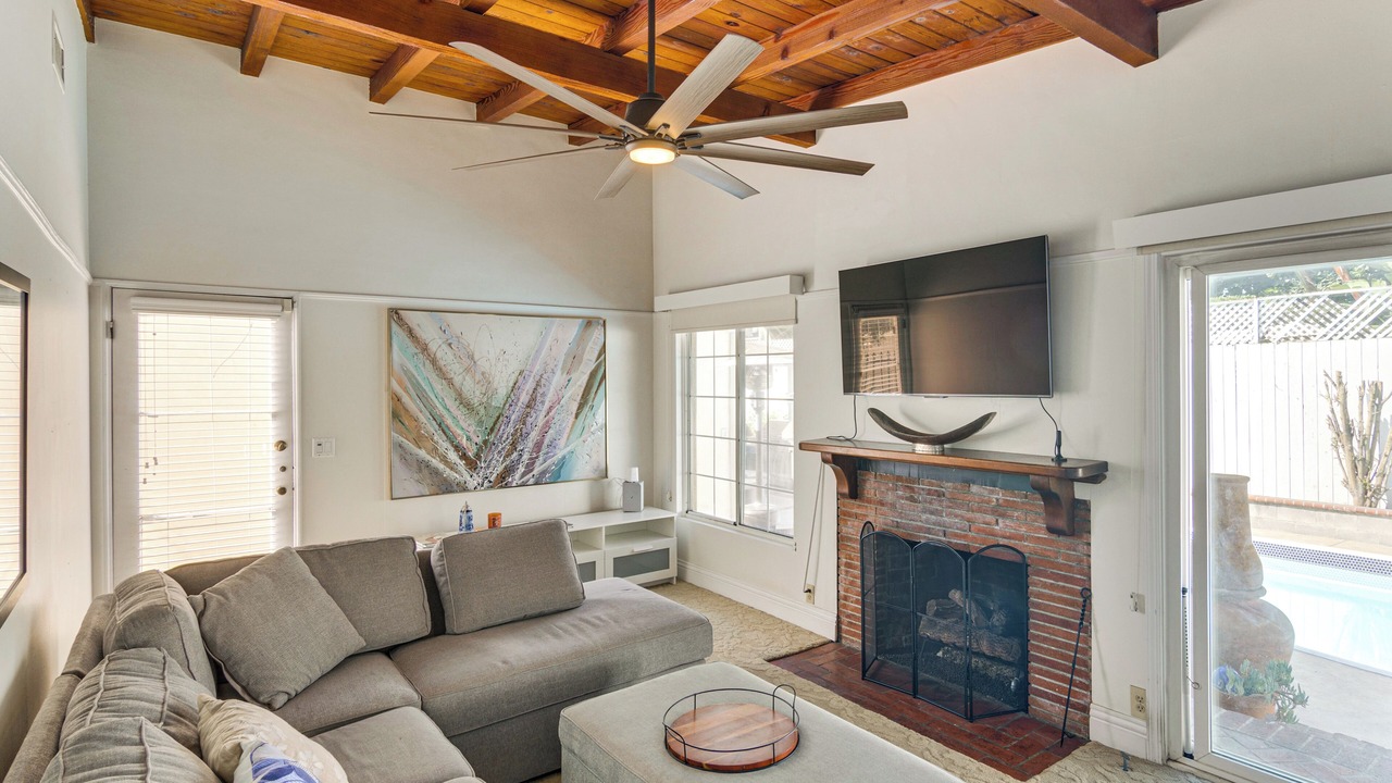 Photo of Bedroom in Studio City