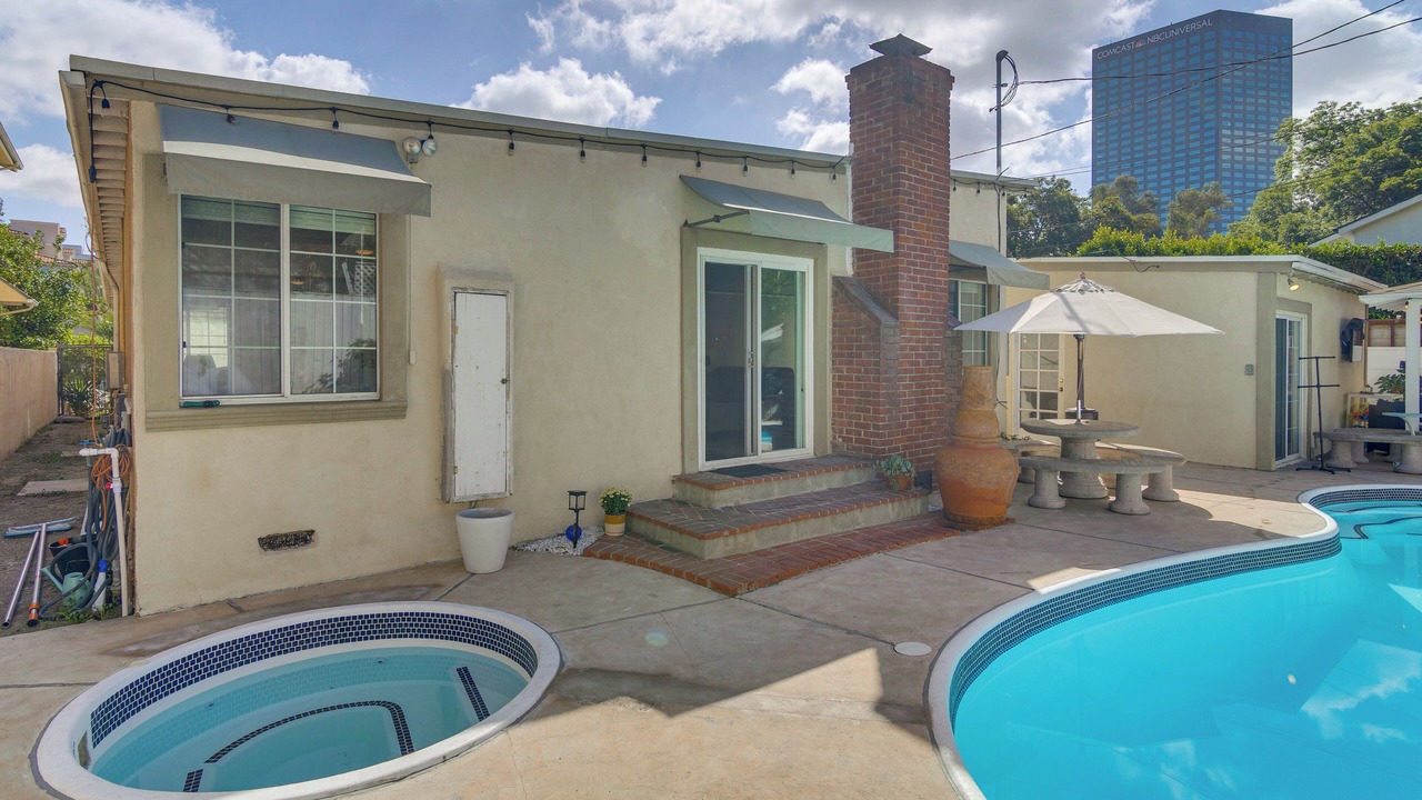 Photo of Outdoor in Studio City