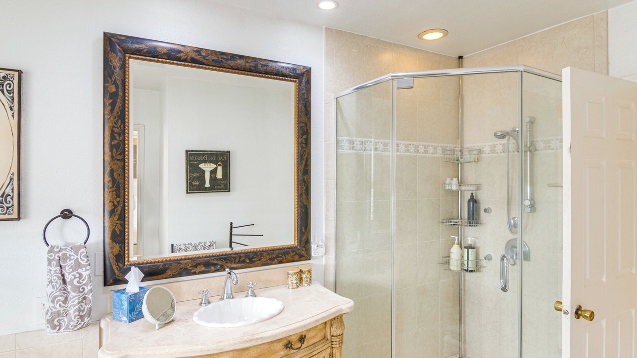 Photo of Bathroom in Studio City
