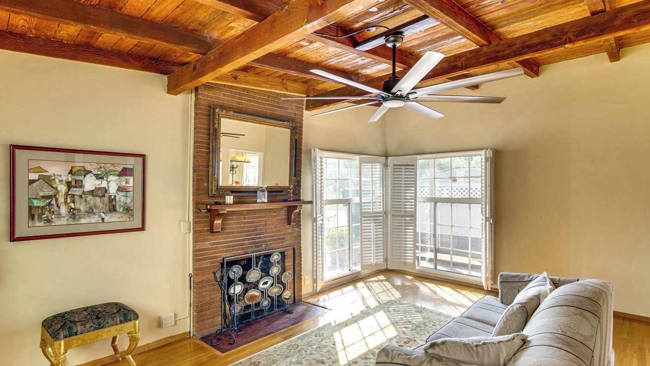 Photo of Bedroom in Studio City