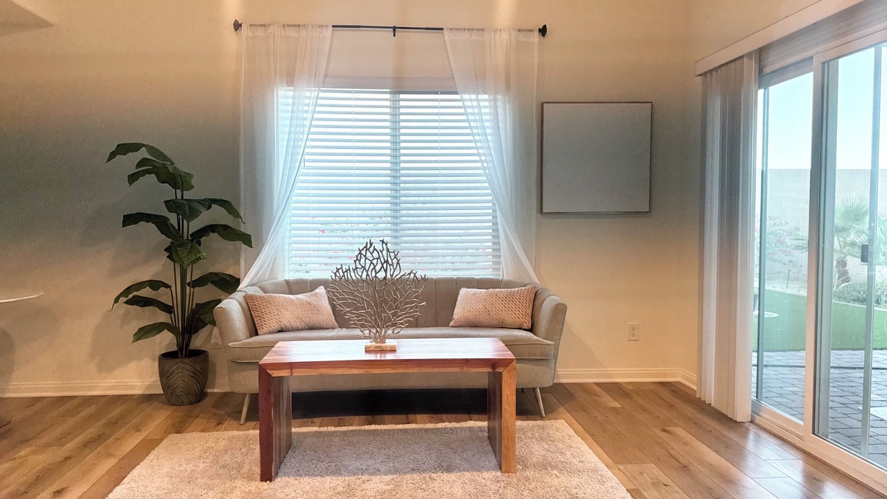 Photo of Livingroom in Centennial Hills