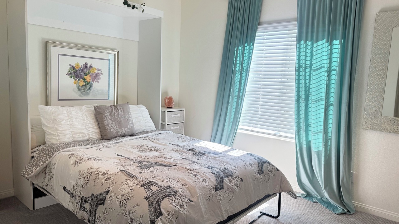 Photo of Bedroom in Centennial Hills