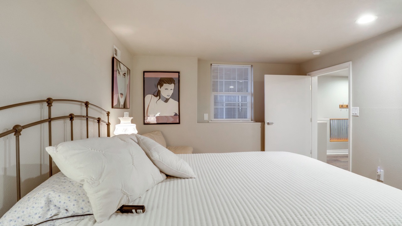 Photo of Bedroom in West Salem