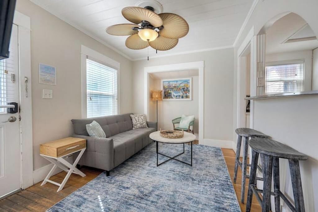 Photo of Livingroom in Mission Beach
