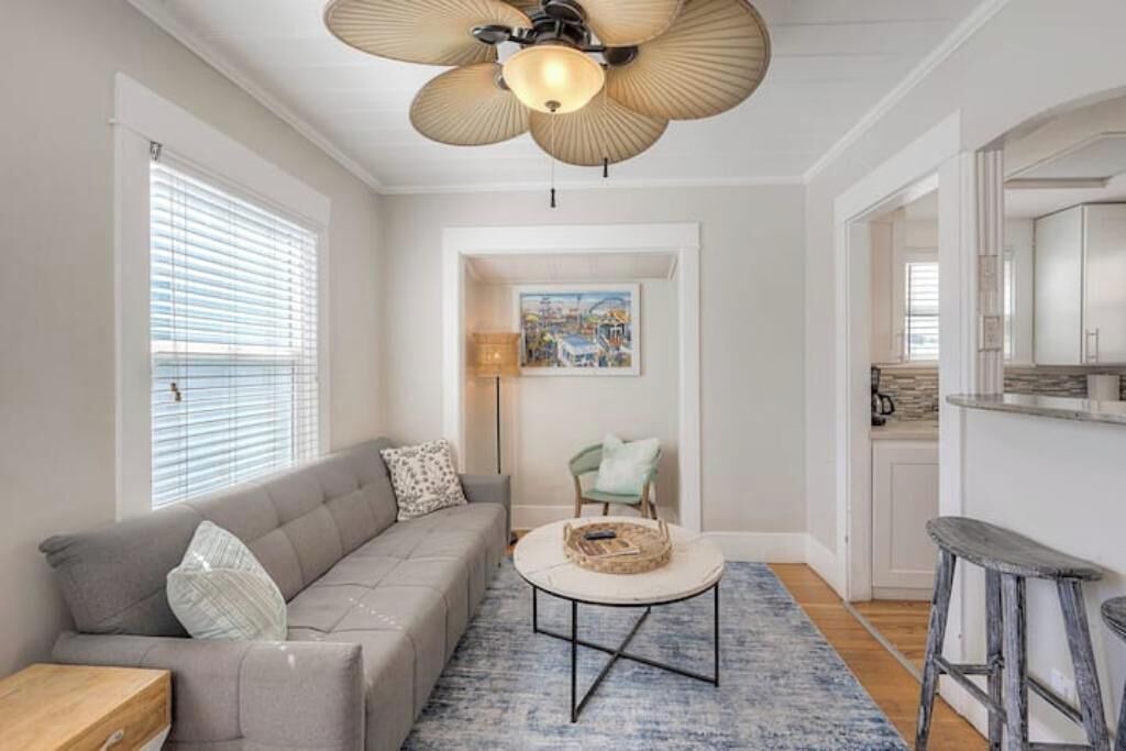 Photo of Livingroom in Mission Beach