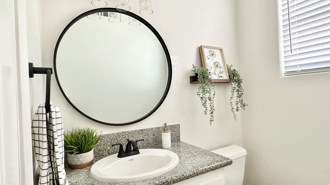 Photo of Bathroom in Baldwin Park