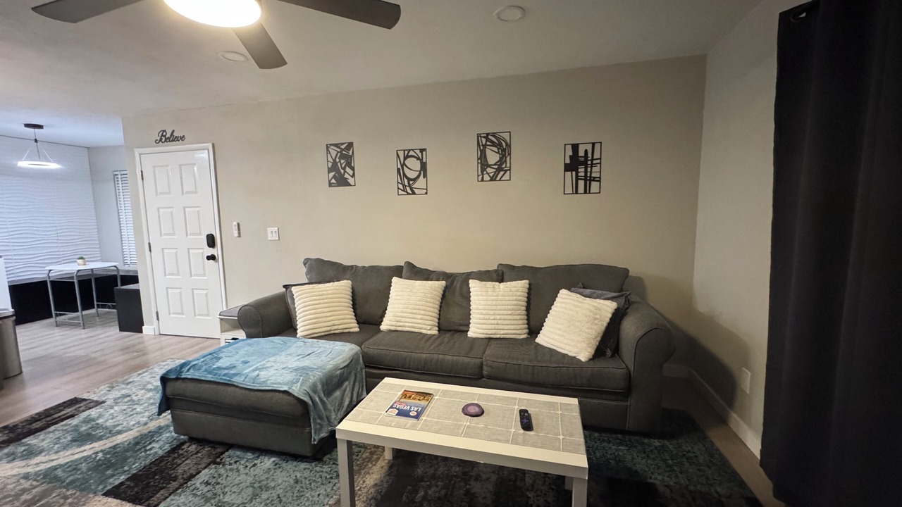 Photo of Livingroom in Summerlin