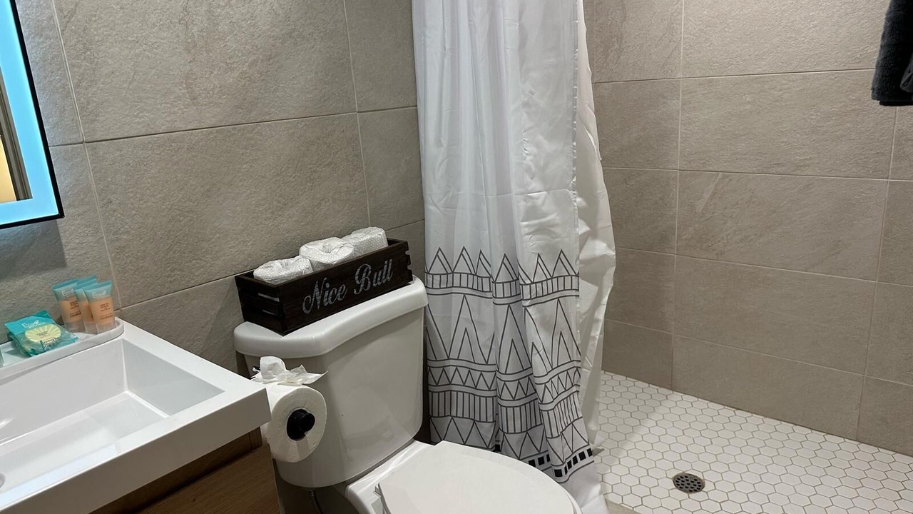 Photo of Bathroom in Boyle Heights