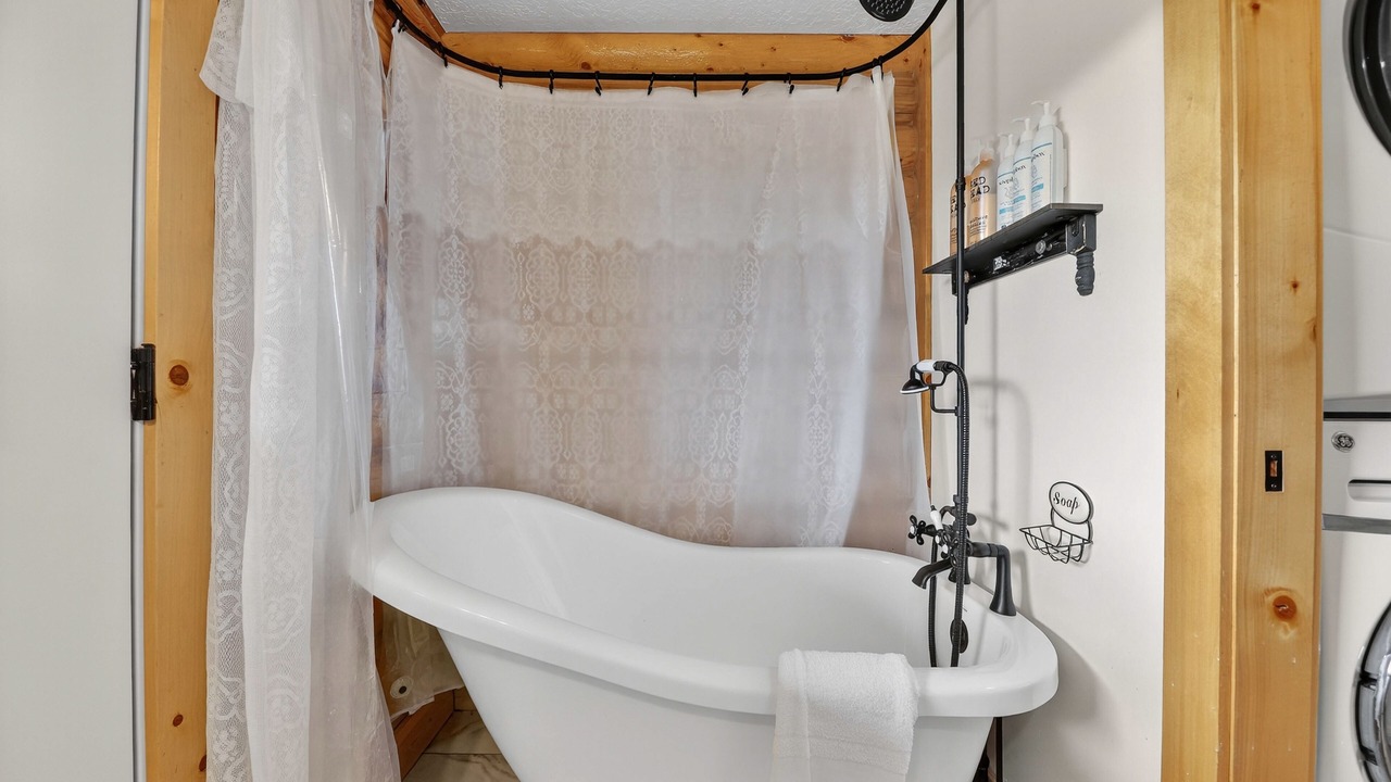 Photo of Bathroom in New Harmony