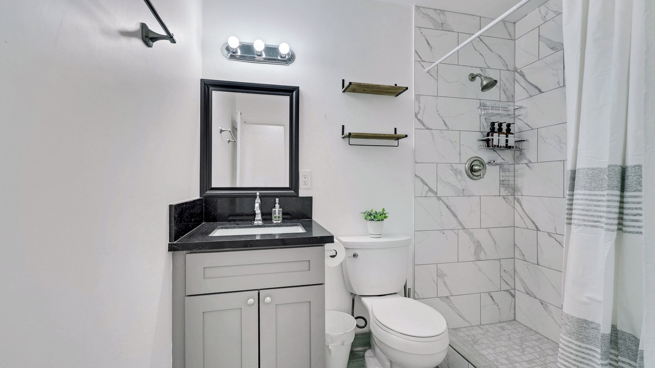 Photo of Bathroom in Chinatown
