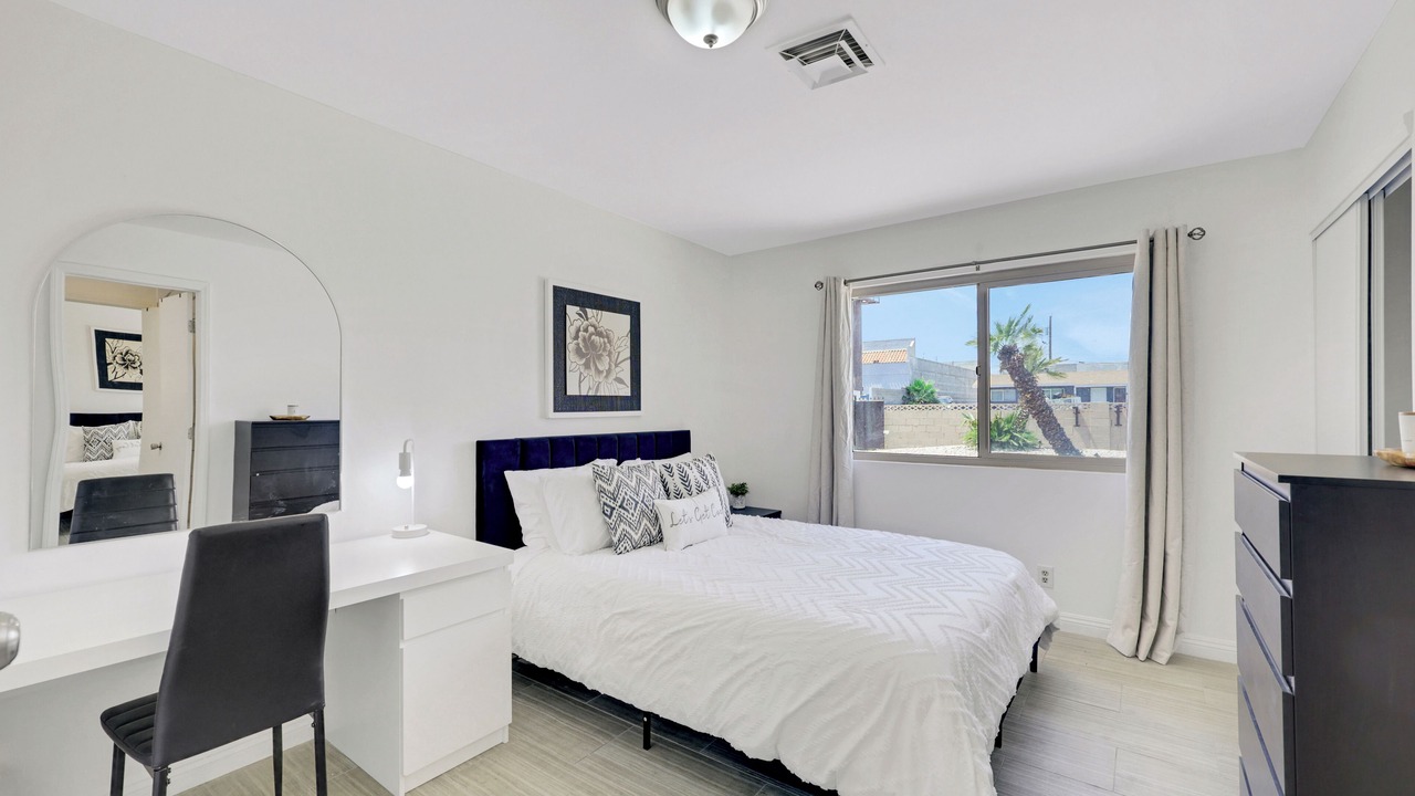 Photo of Bedroom in Chinatown