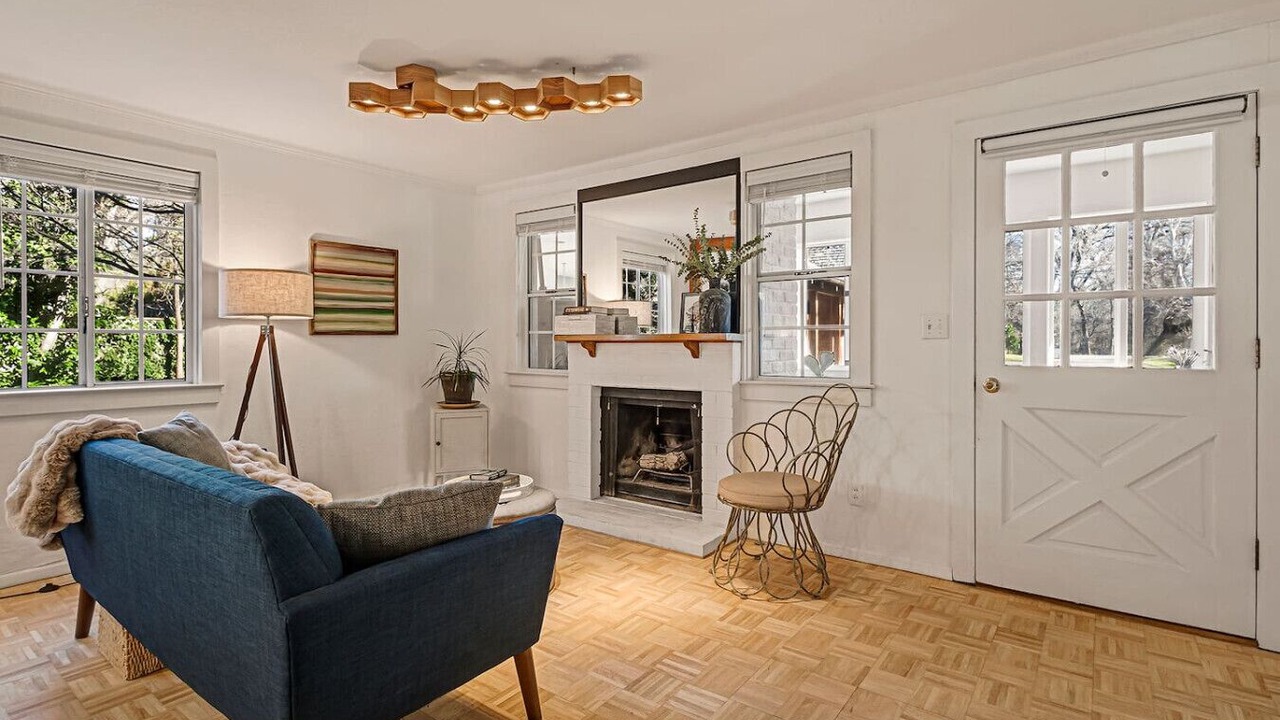 Photo of Livingroom in Chico