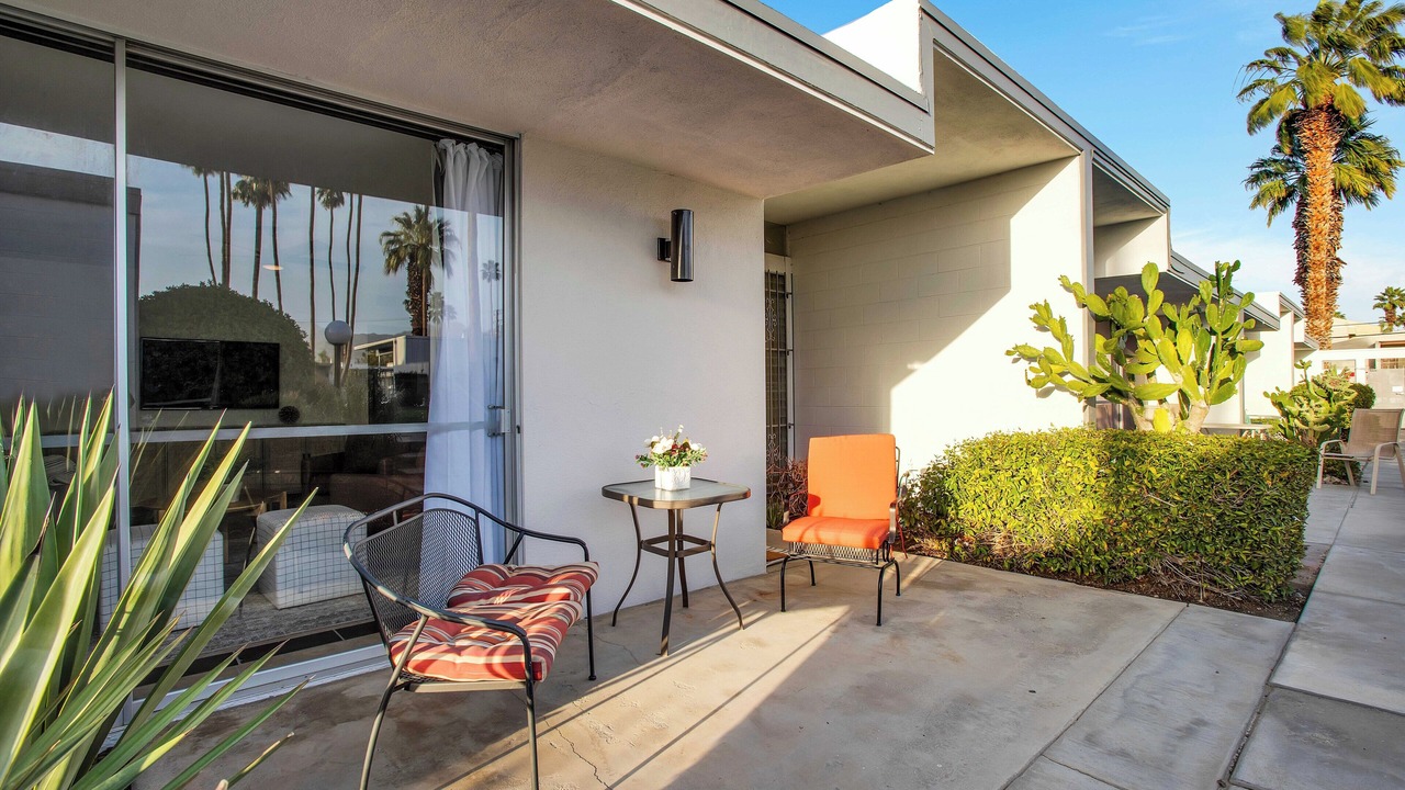 Photo of Patio Balcony in Palm Desert