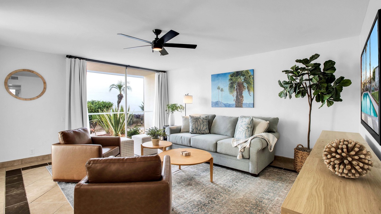 Photo of Livingroom in Palm Desert
