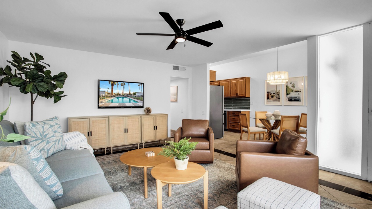 Photo of Livingroom in Palm Desert