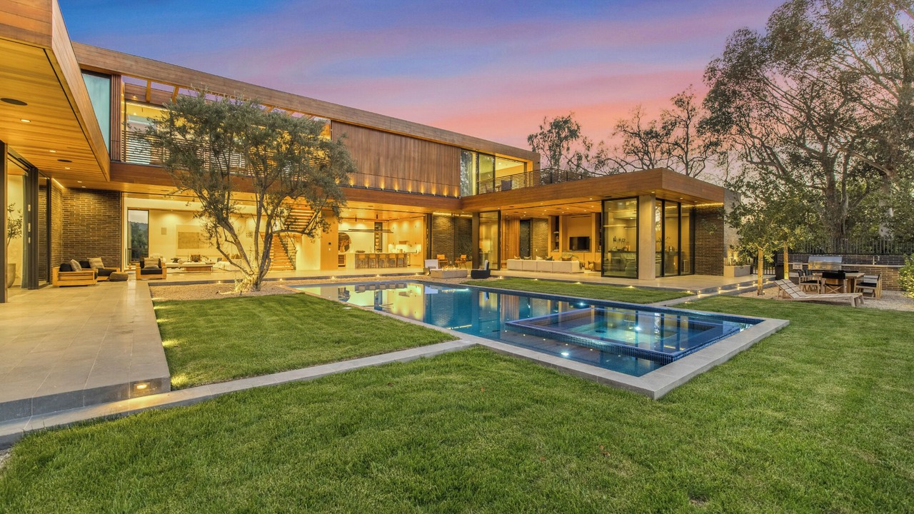 Photo of Outdoor in Beverly Hills
