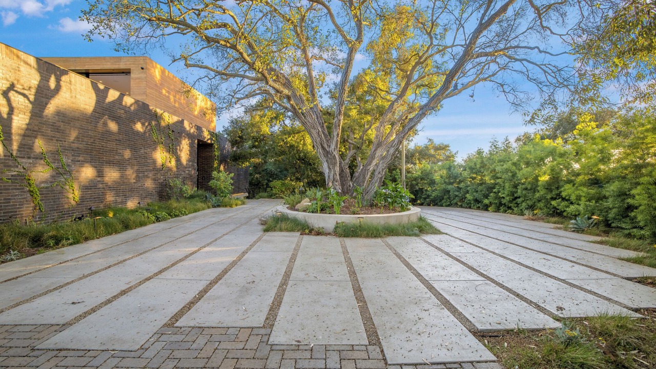 Photo of Outdoor in Beverly Hills