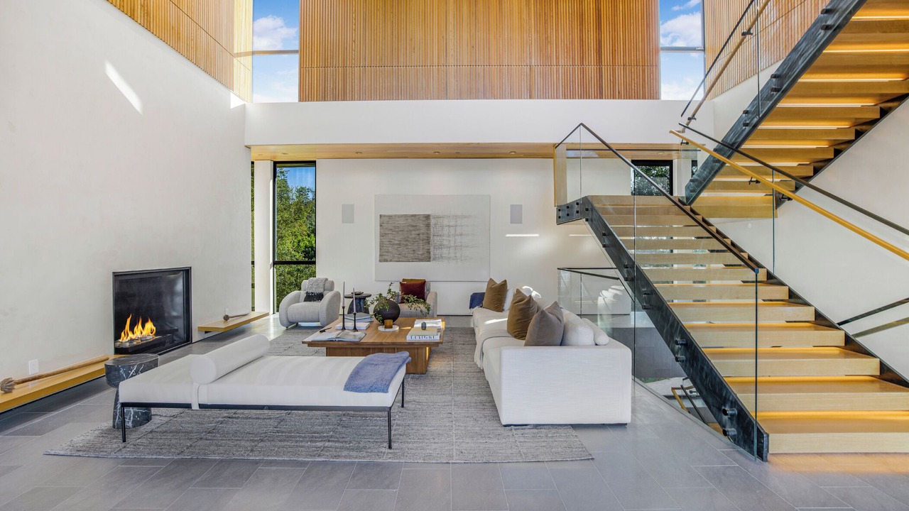 Photo of Livingroom in Beverly Hills