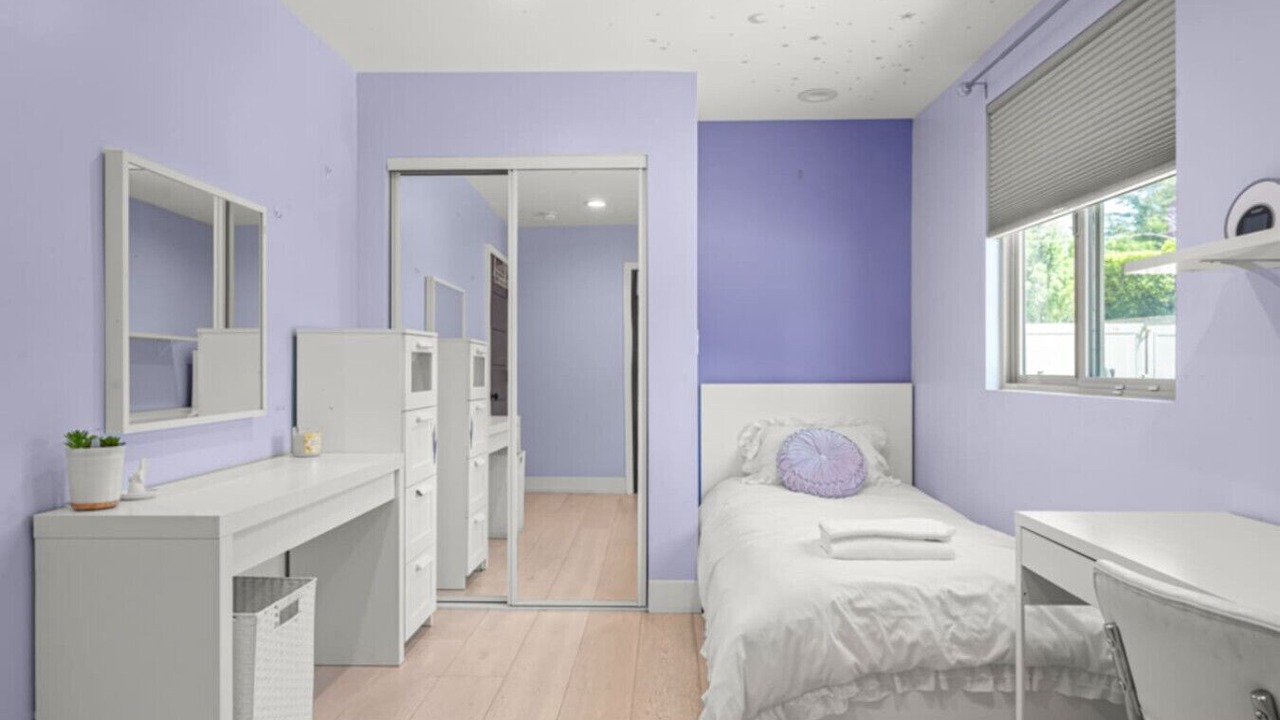 Photo of Bedroom in Woodland Hills