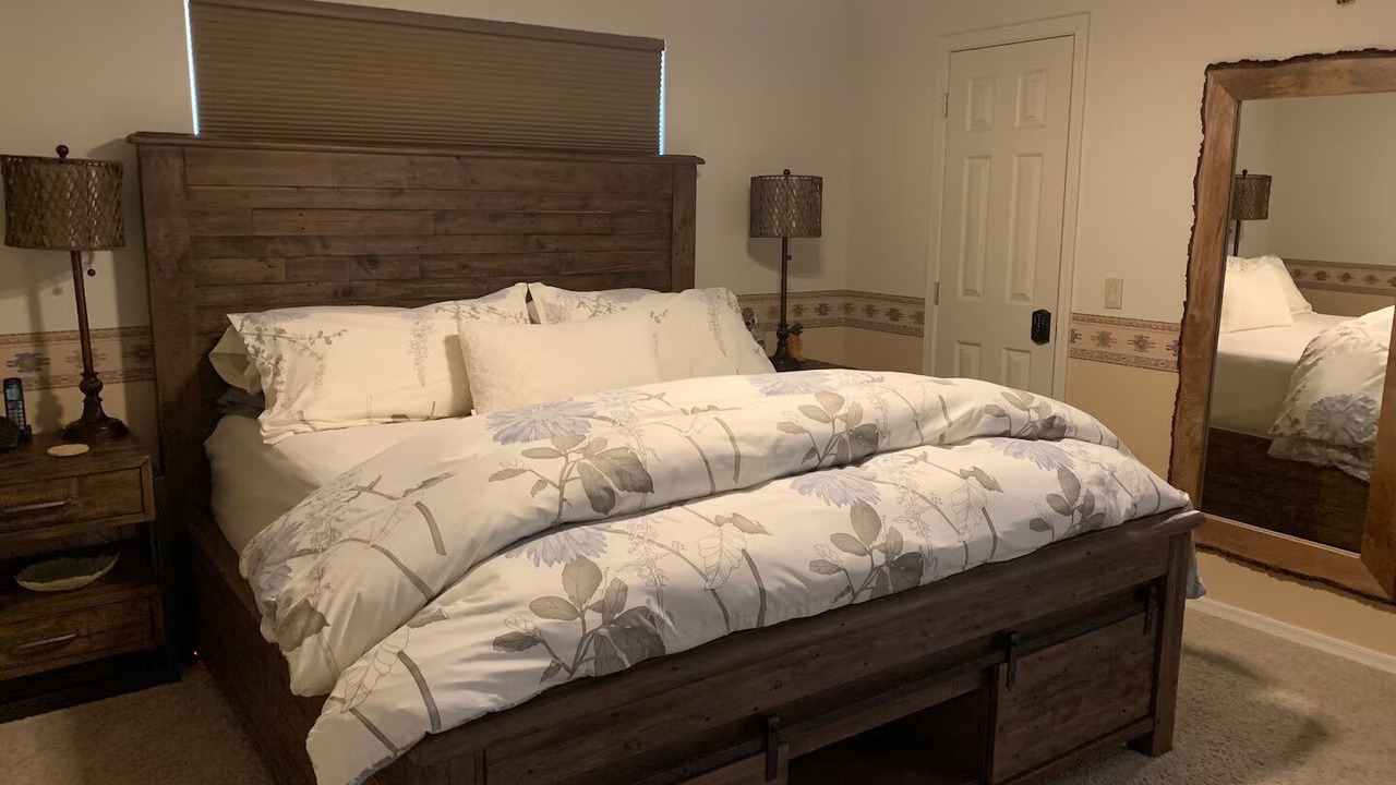 Photo of Bedroom in Parker Strip