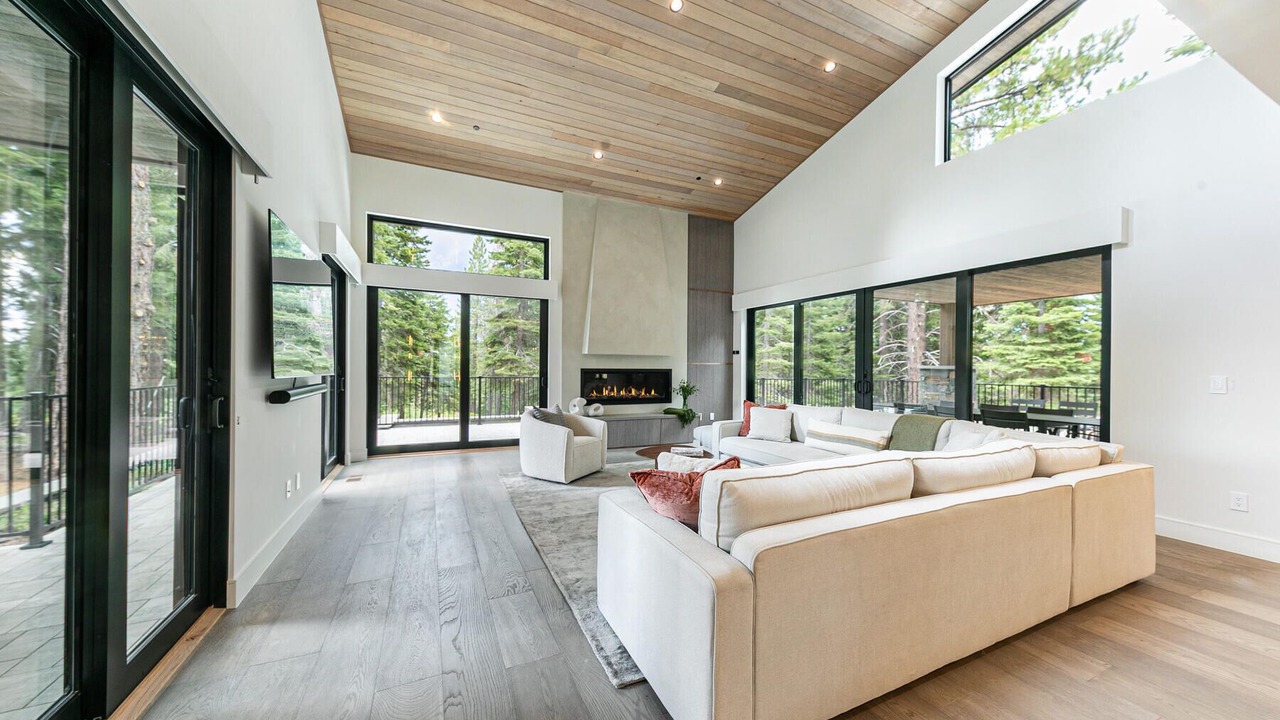 Photo of Livingroom in Ponderosa Palisades