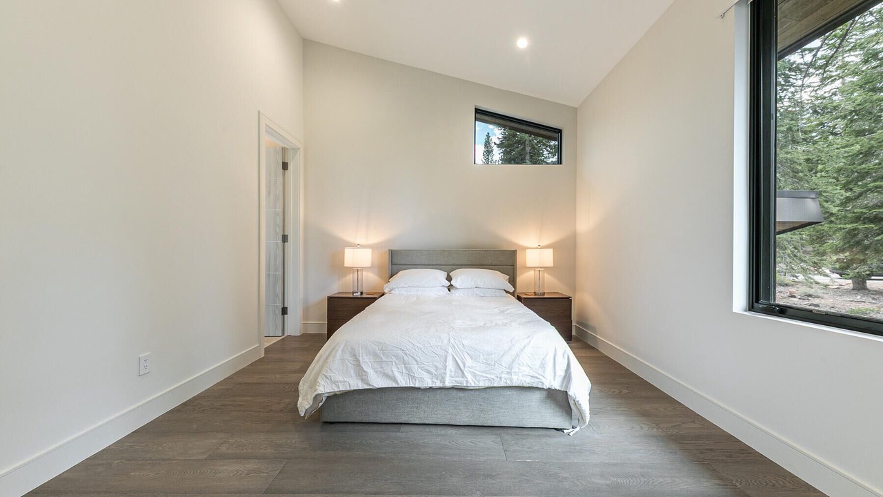 Photo of Bedroom in Ponderosa Palisades