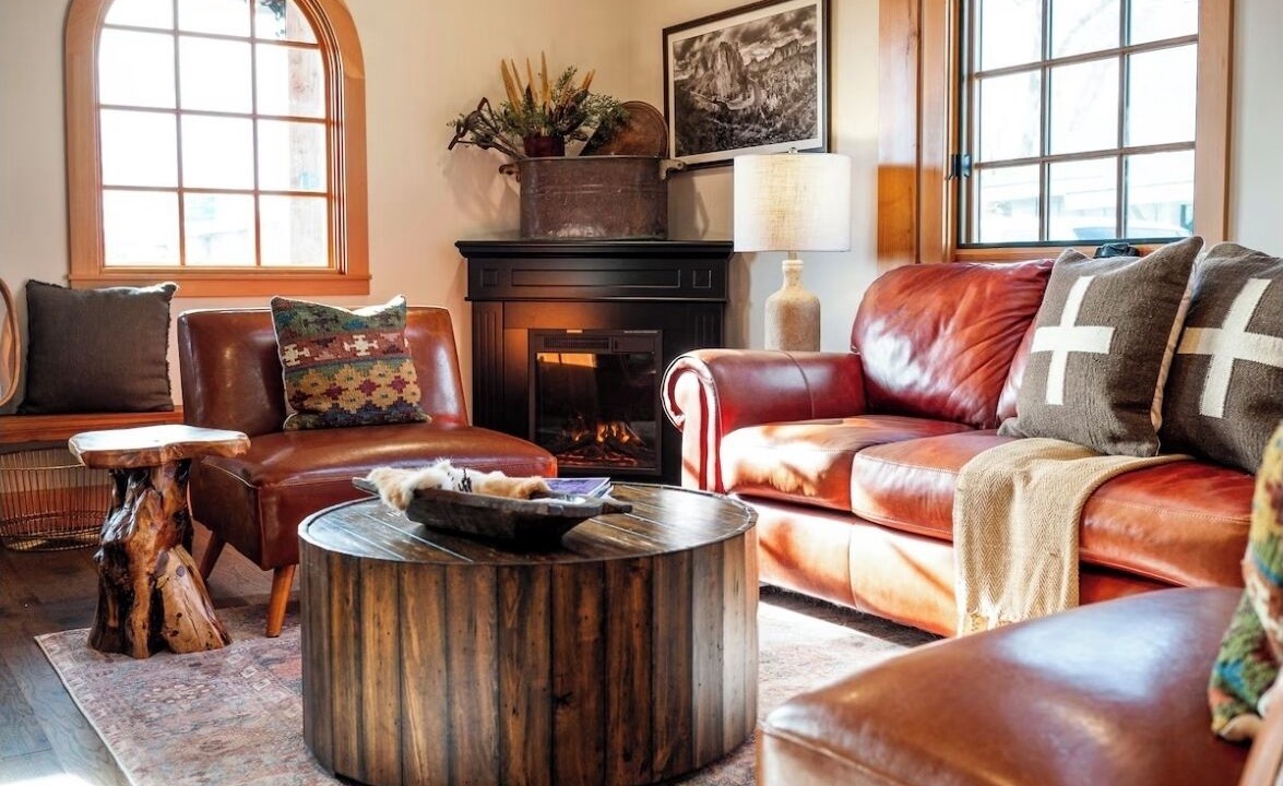 Photo of Livingroom in Old Bend