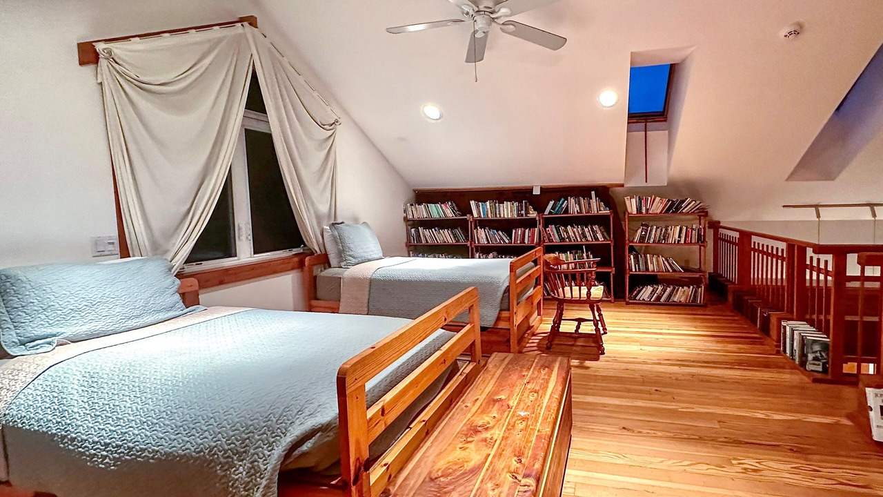 Photo of Bedroom in Port Orford