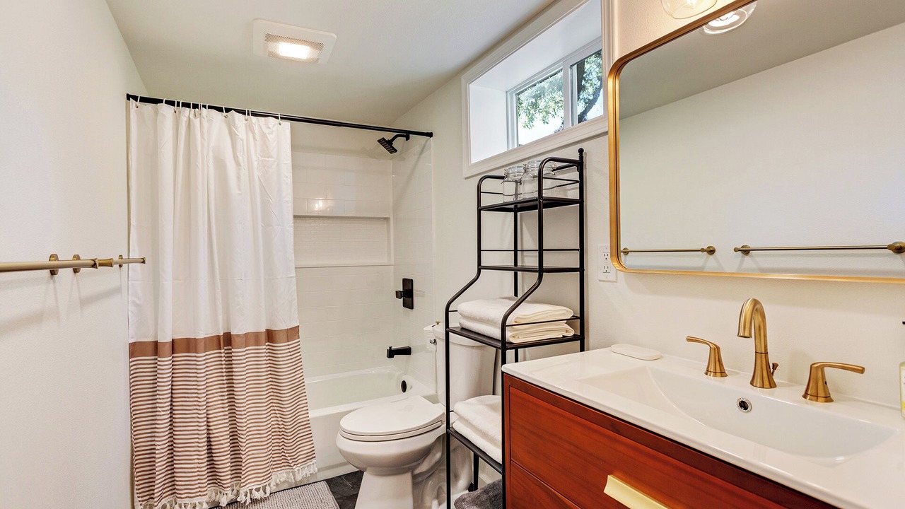 Photo of Bathroom in Beaumont - Wilshire