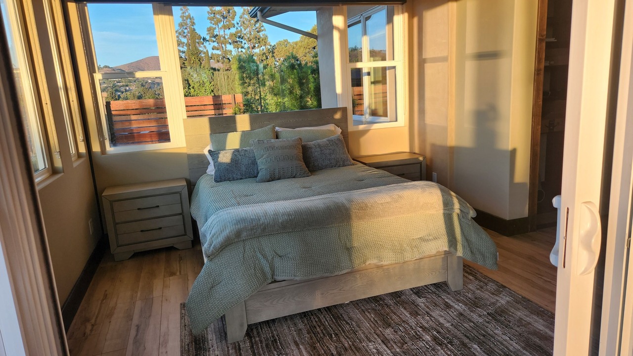Photo of Bedroom in Thousand Oaks