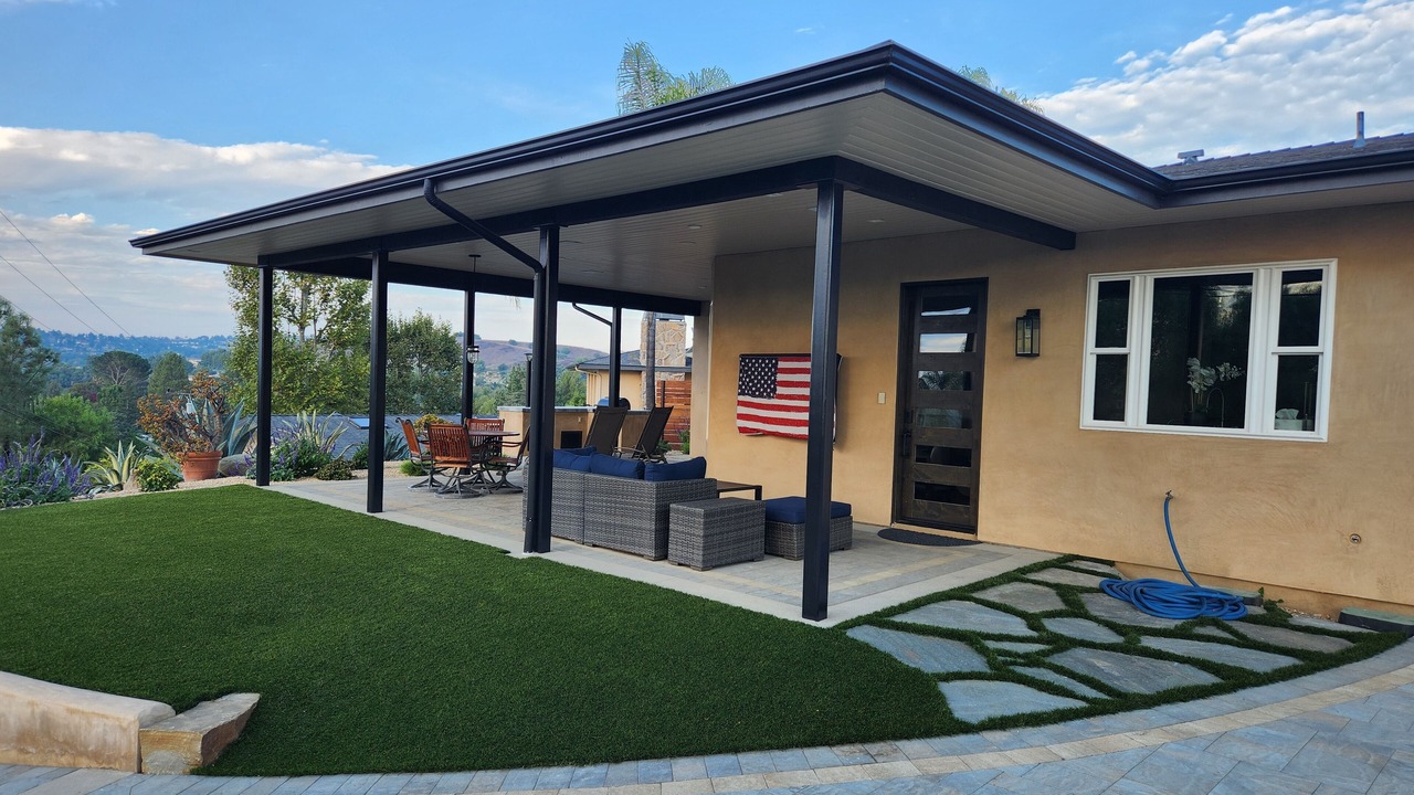 Photo of Patio Balcony in Thousand Oaks