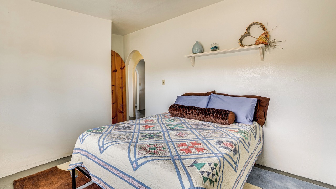 Photo of Bedroom in Dolan Springs