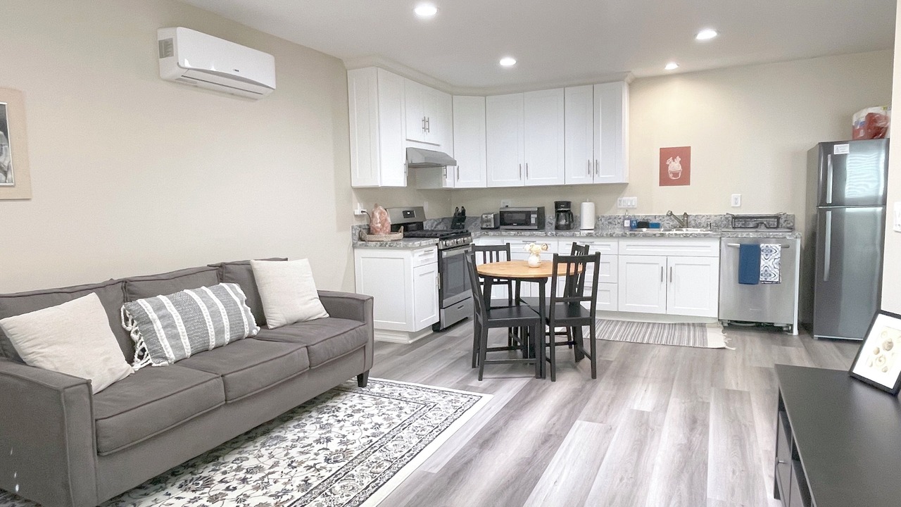 Photo of Livingroom in La Crescenta