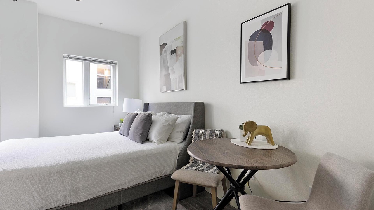 Photo of Bedroom in Pearl District